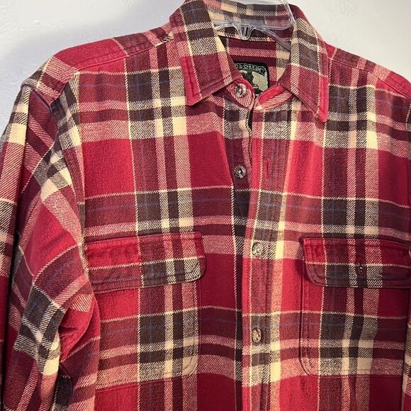FIELD & STREAM Button Heavy Flannel Shirt Classic Red Lumberjack Plaid Mens M - Picture 5 of 10